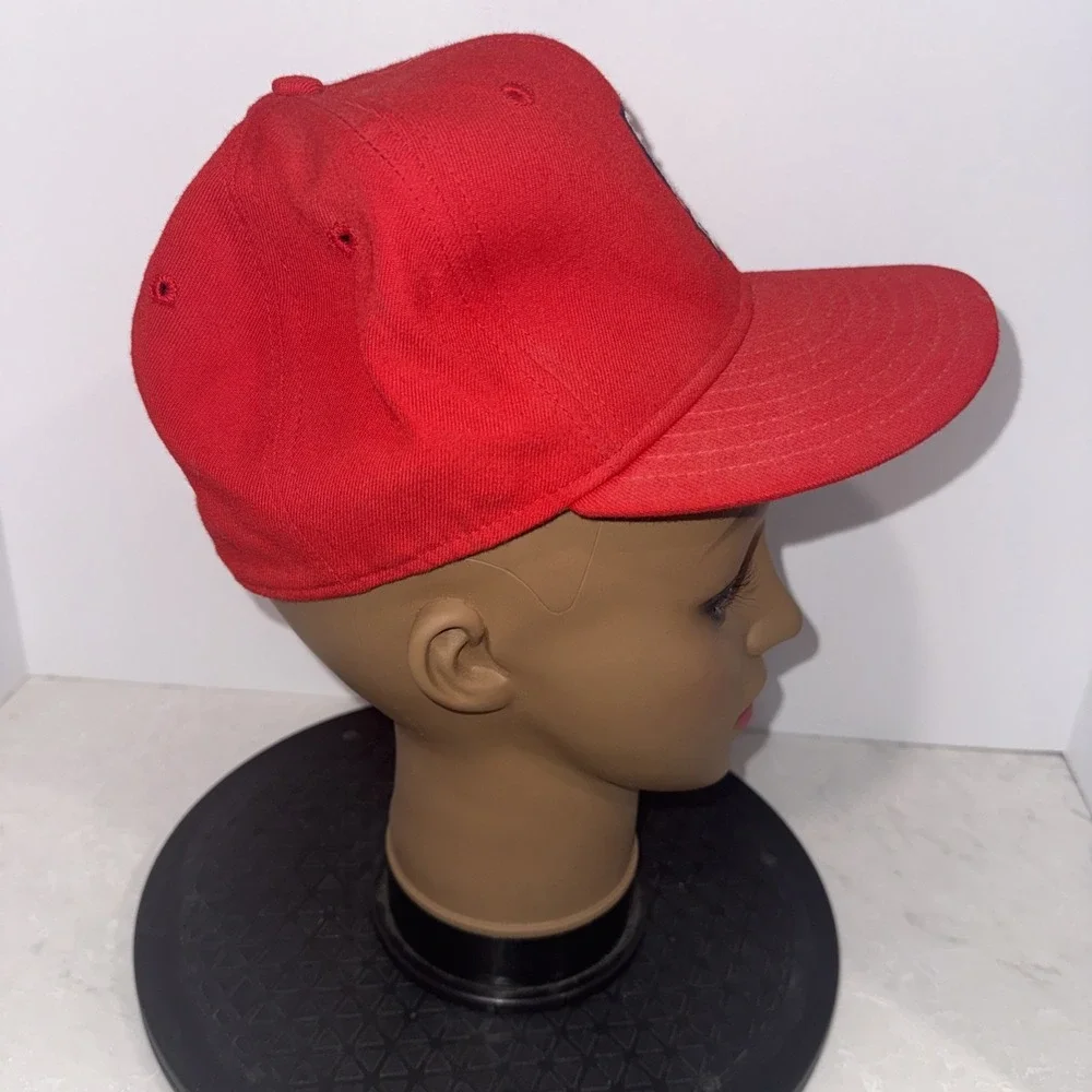 Vintage St. Louis Cardinals Hat Cap Fitted Mens 7   Red MLB New Era Made USA